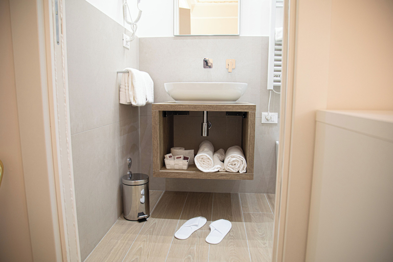 Others 5, Roxy luxury house Rome, Rome