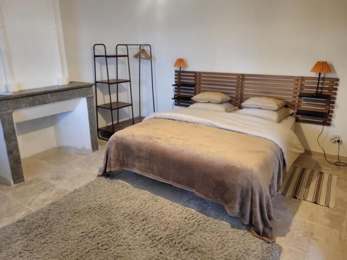 Bedroom 2, bastide de la madeleine, Gard