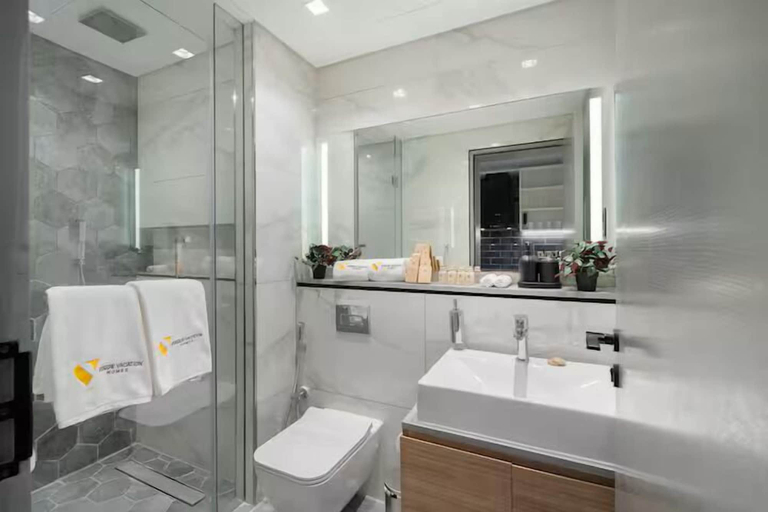 Bathroom 5, Vogue| Downtown close to Burj Khalifa | Dubai Mall, Dubai