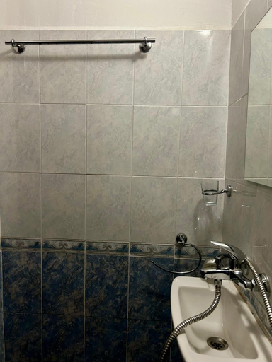 Bathroom 3, Torlacite, Chiprovtsi