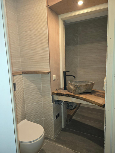 Bathroom 3, Gasthuis Het Monument, Steenwijkerland