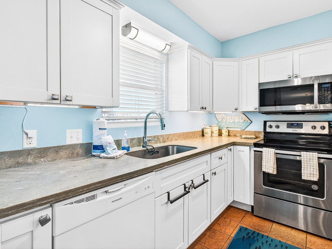 Private kitchen 5, Estes Oasis 4 Bedroom Home by RedAwning, Aransas