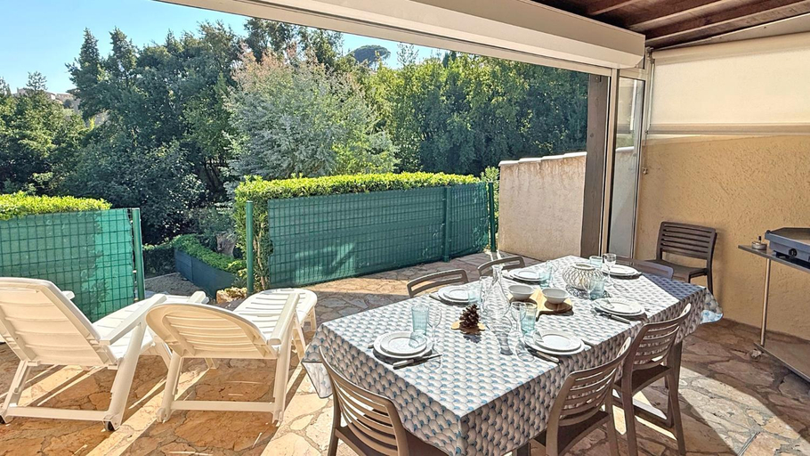 Others 5, Les Bastides de Pan Cuet, Var