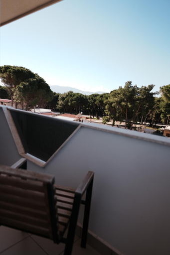 Others 5, Villa SOLIS, Vlorës
