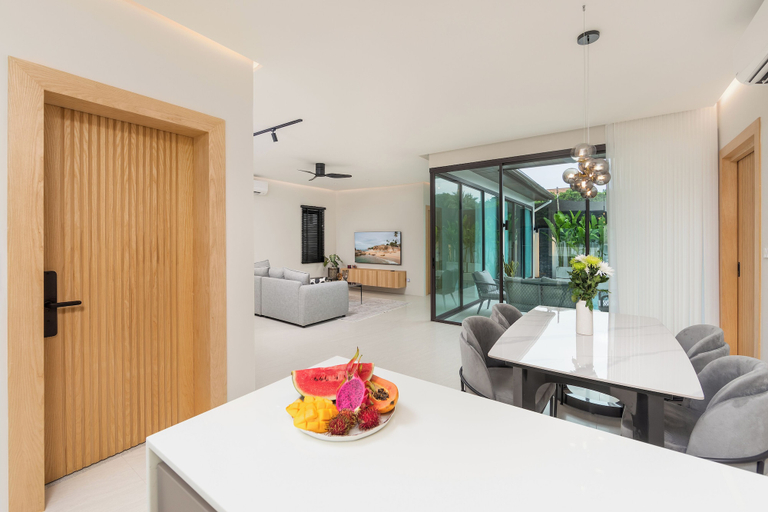 Living area 3, Villa Plunge Modern with Private Pool, Pulau Phuket