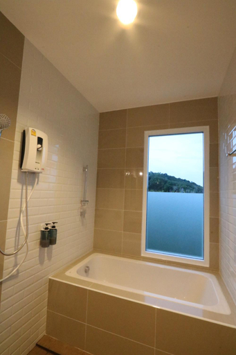 Bathroom 3, Greenery Hill Resort, Muang Songkhla