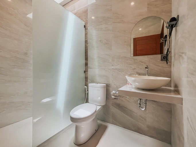 Bathroom 5, Kerti Suite, Tabanan