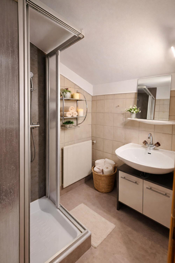 Bathroom 2, Gesa´s & Tom´s Stadtappartement, Zell am See