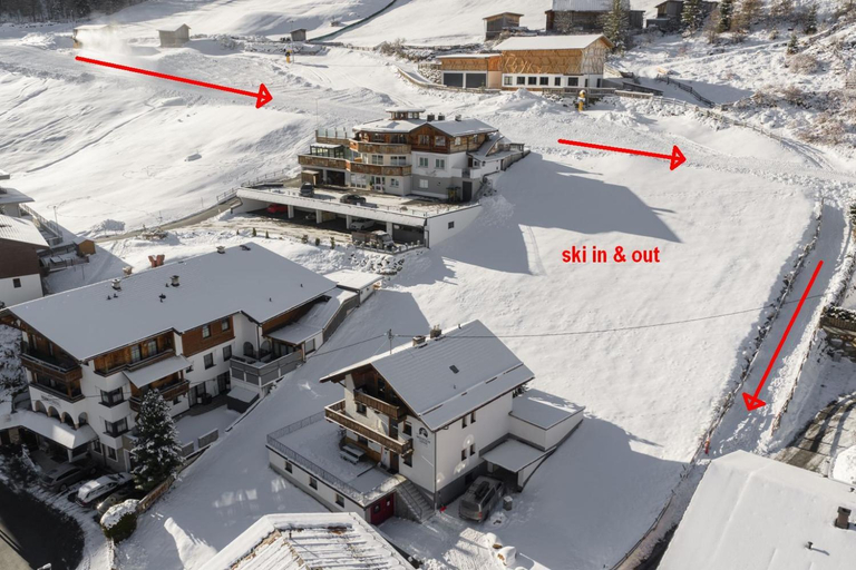 Exterior & Views 1, Mountain Lodge Solden - Ski in Bike out Chalet, Imst