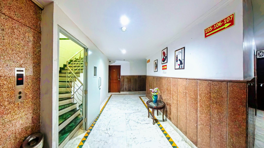 Public Area, Hotel Silver Arc, Delhi