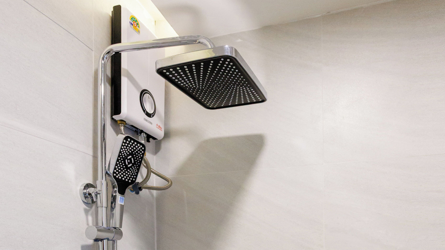 Bathroom 4, B2 Huai Khwang Boutique & Budget Hotel, Huai Kwang