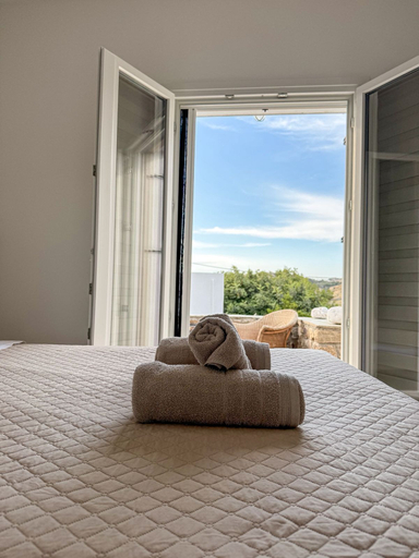 Room 4, Oxalis Mykonos Apartments, South Aegean