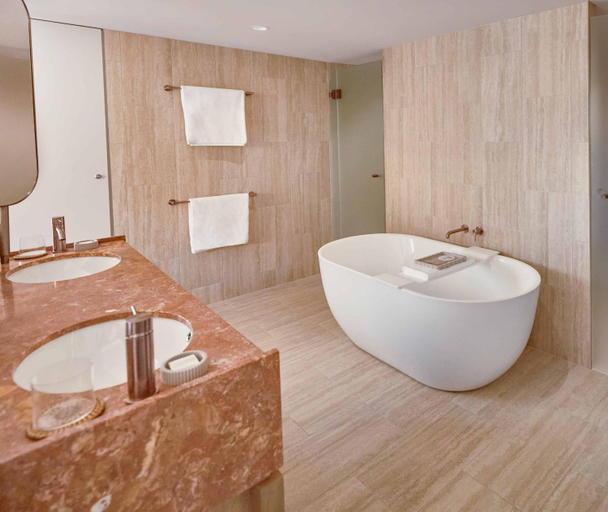Bathroom 3, Avani Mooloolaba Beach Hotel, Maroochy - Mooloolaba