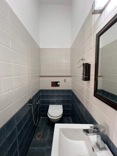 Bathroom 2, The Bougainvillea Retreat, Dehradun