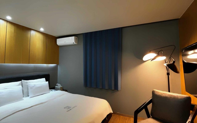 Bedroom 2, Jeonju Uadong Hotel Neue, Jeonju