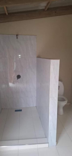 Bathroom 5, East Africa Safaris, Mandlakazi