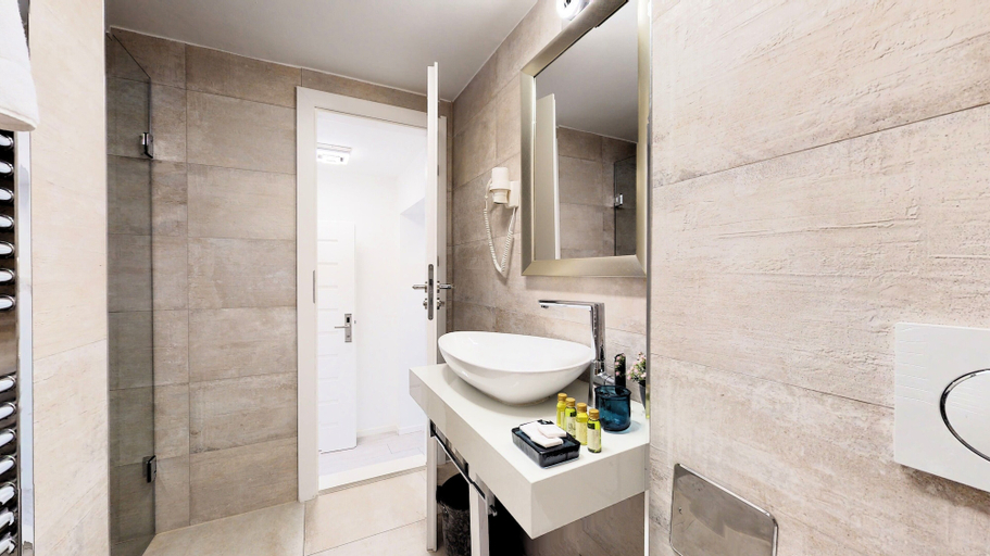 Bathroom 5, Apartment Nila by Litto, Split