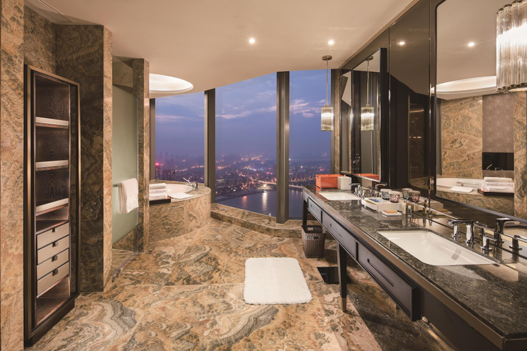 Bathroom 5, Hilton Fuzhou, Fuzhou