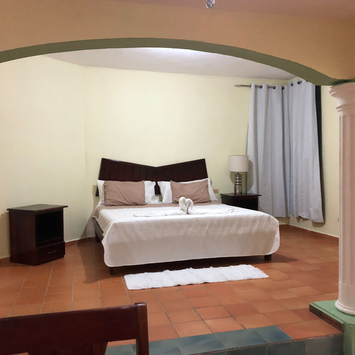 Room 2, Hotel Restaurante La Cueva, Miches