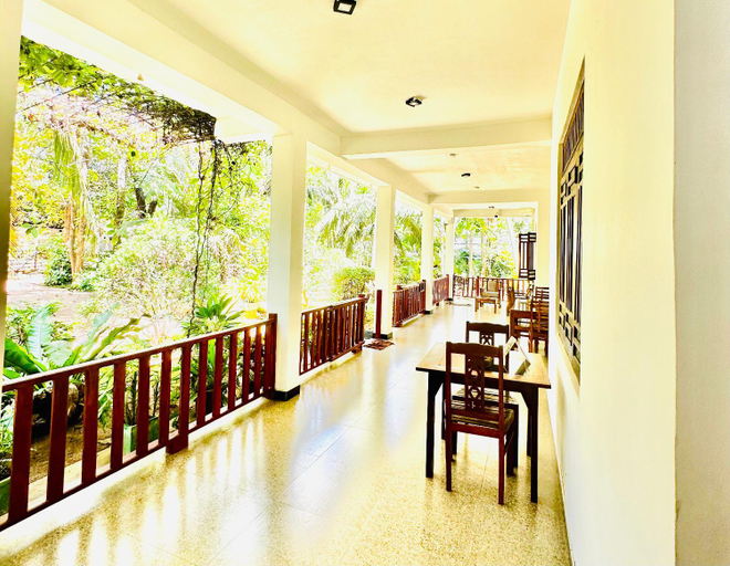 Food & Drinks 4, Sigiri Rainbow Lodge, Dambulla