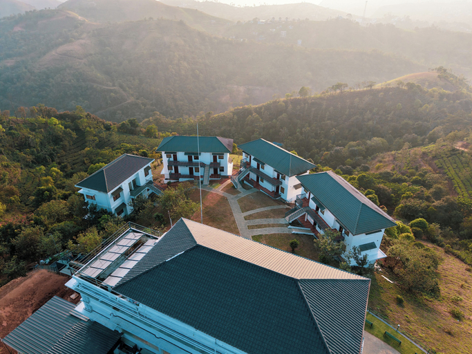 Exterior 5, Abad Silver Mist, Idukki
