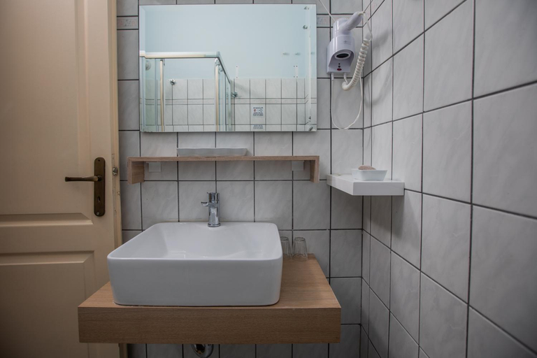Bathroom 3, Garbis Villas, Ionian Islands