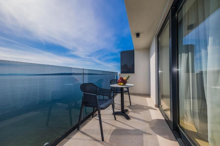 Others 5, Villa Marello, Baška Voda