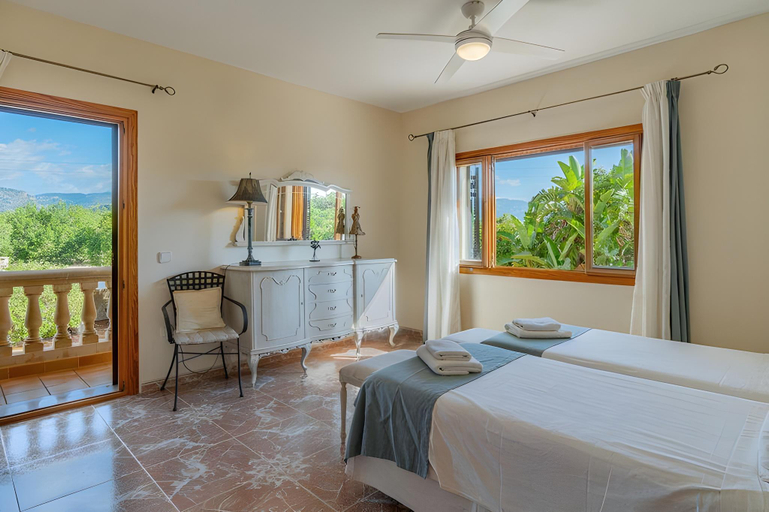 Bedroom, Caricuao, Baleares