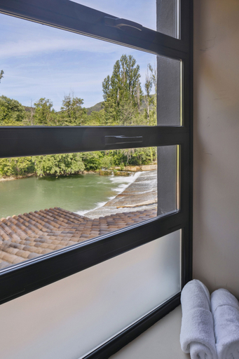 Others 5, Hotel Ureder, Navarra