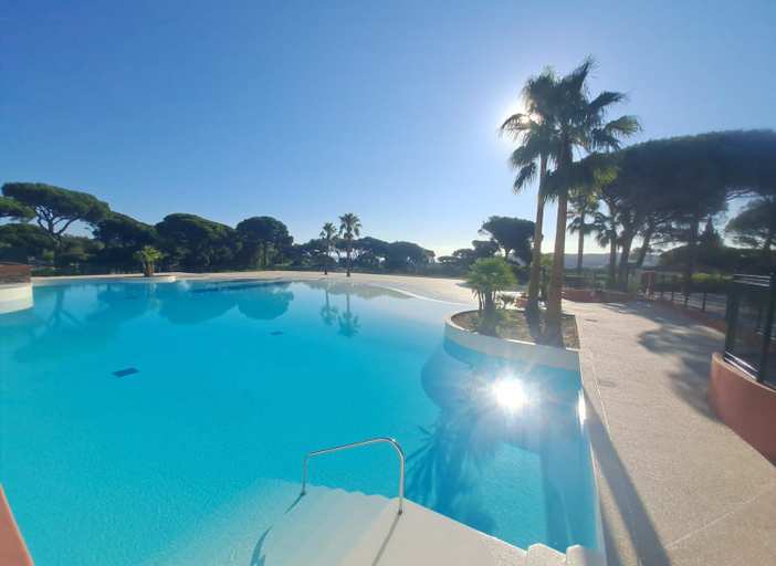 Sport & Beauty 4, GASMIM29 - Golfe de St-Tropez, chalet climatise dans domaine arbore, Var