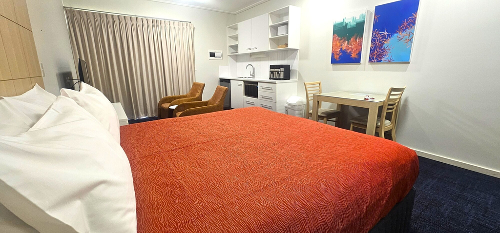 Room 4, Mariner Apartments Geraldton, Geraldton