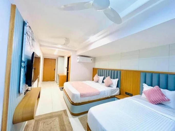 Room 3, Hotel Shivaalay, Ahmadabad