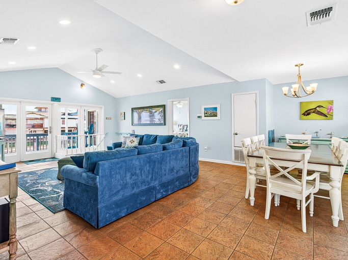 Living area 2, Estes Oasis 4 Bedroom Home by RedAwning, Aransas