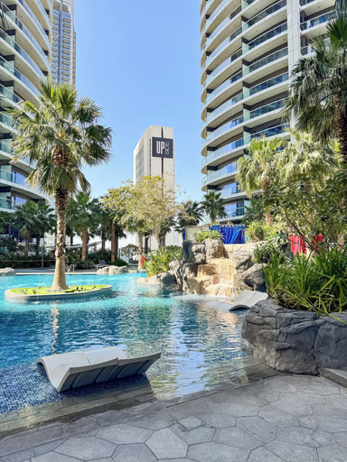 Pool, PVH - Paramount - Upscale 2BR, Dubai