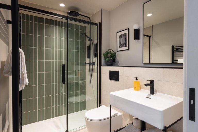 Bathroom 3, Leworth Apartments, Windsor, Slough