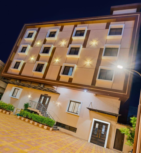 Front of property 3, Hotel Grand Heritage, Bagalkot