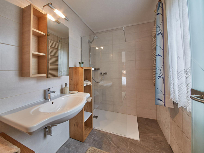 Bathroom 4, Frei & Wild Chalet by we rent, Zell am See