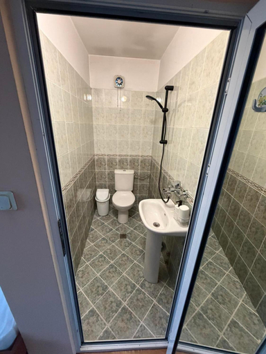 Bathroom 3, къща Солунови, Bansko