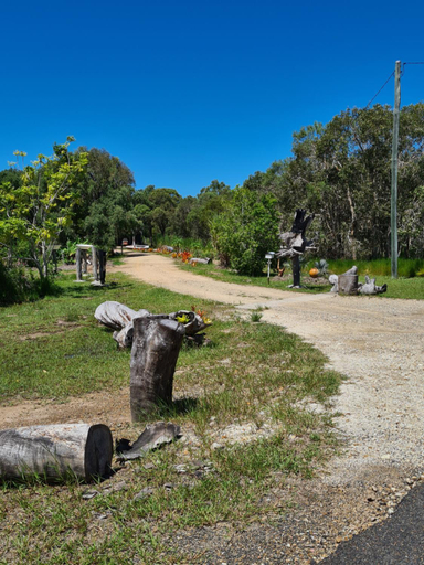 Others 4, Sunnys Piece Of Paradise, Miriam Vale