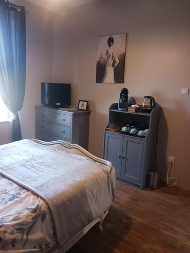 Bedroom 2, Cherry Blossom House, Haute-Vienne