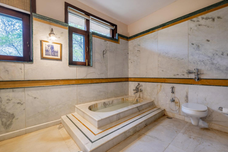Bathroom 5, juSTa The Bagh, Kanha, Balaghat
