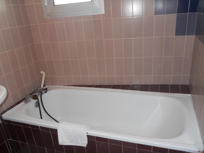 Bathroom, hotel la siesta, Landes
