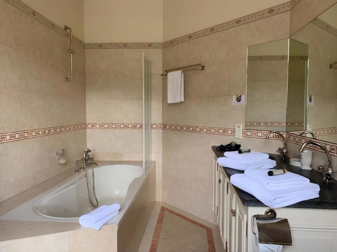 Bathroom, Chateau Jemeppe, Luxembourg