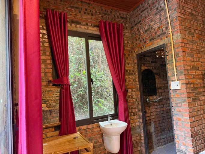 Bathroom, Sunshine villa thuy bieu, Huế