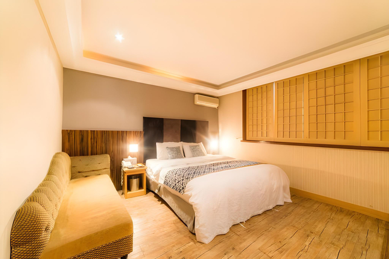 Bedroom 4, Hotel Lux , Gimpo