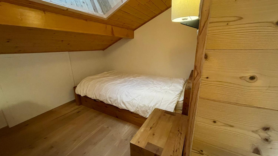 Bedroom 2, Chalet de l'alpette, Savoie