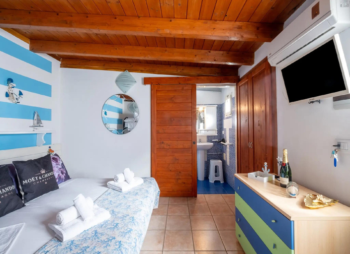 Others 5, Porto Cesareo Houses, Lecce