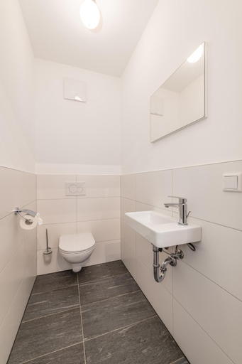 Bathroom 3, Mountain Apartments - by myNests, Liezen