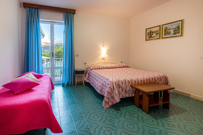 Bedroom 2, Hotel Vittoria, Grosseto