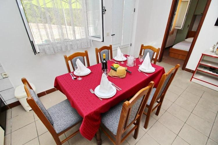 Others 5, Apartments Neven, Janjina